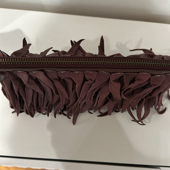 Pour and Victoire plum clutch - Picture 2 of 8